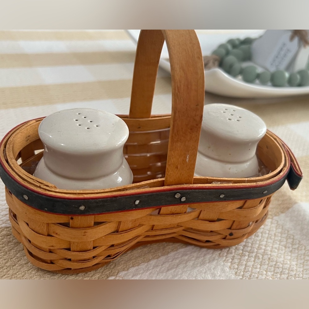 Longaberger Baskets - Salt & Pepper shaker basket with shakers included